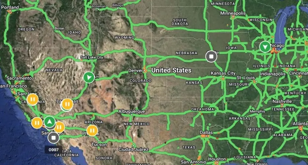 Map with Bulltrans trucks tracked across the United States